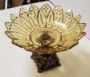 Vintage glass pedestal bowl excellent approx 10" wide 7" tall
