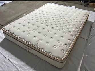 Saatva Classic Firm King Mattress