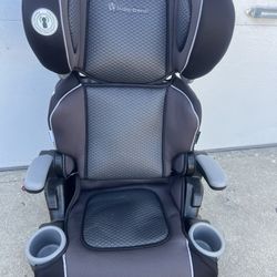 BABY TREND BOOSTER SEAT 