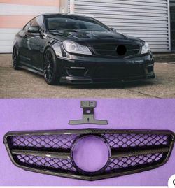 Carbon fiber grill Mercedes-Benz W204 C-Class (2008–2014)