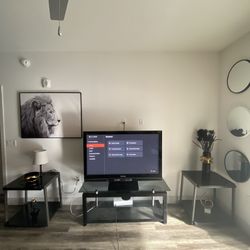 Living Room Set 10/10 Condition 