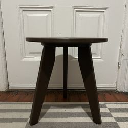 Round Plant 3 Leg Stand Table Small Indoor/Outdoor Side Table, Brown Color