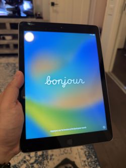 iPad 5 32GB WiFi + Cellular Unlocked