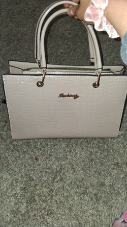 Danbaoly its a medium bag