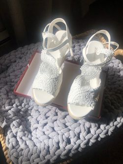 Woman’s Laced Sandals / 2 Pairs