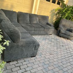 Sectional Couch Set *Free Delivery!*🚐