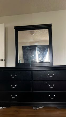 Black bedroom set