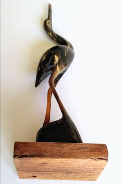 Vintage Swedish Crane Figurine – Hand‑Carved Horn Bird on Wooden Pedestal, Mid‑Century Scandinavian Decor – Height 22 cm