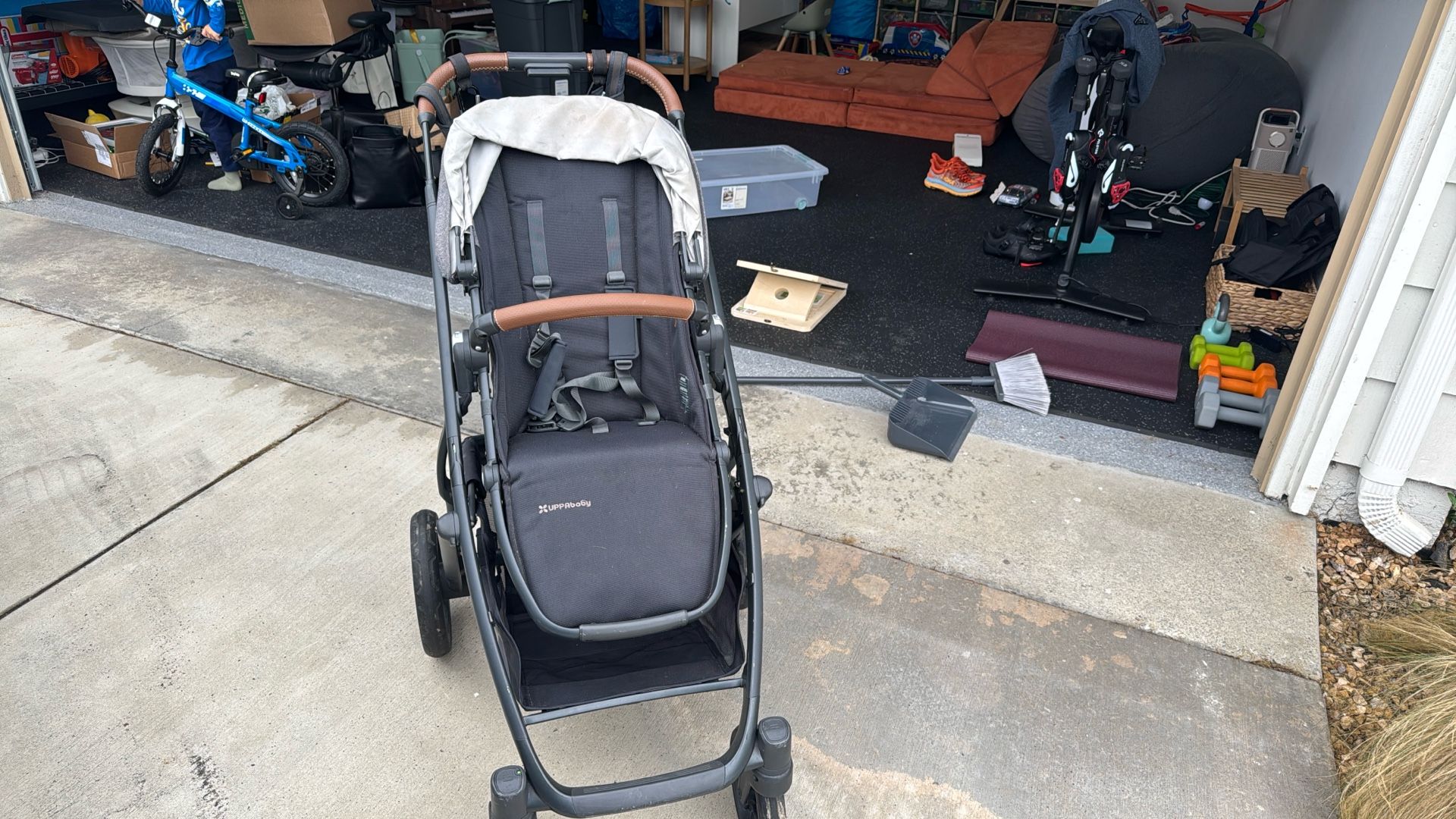 Uppa Baby Vista Stroller With Toddler Seat