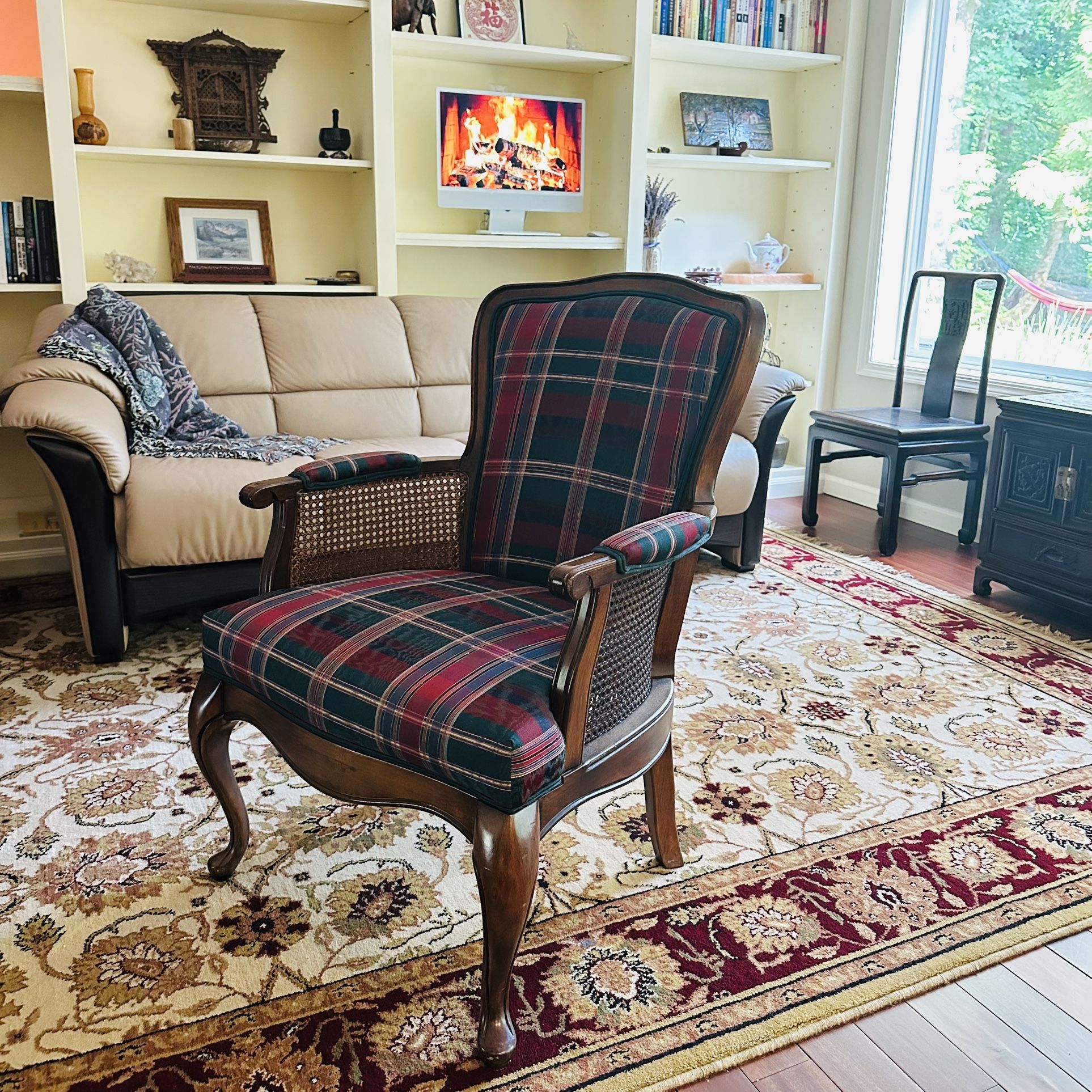 ✨ Vintage French-Style Armchair – Plaid Perfection with Old-School Charm ✨