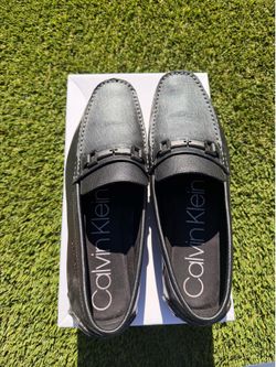 Dress shoes