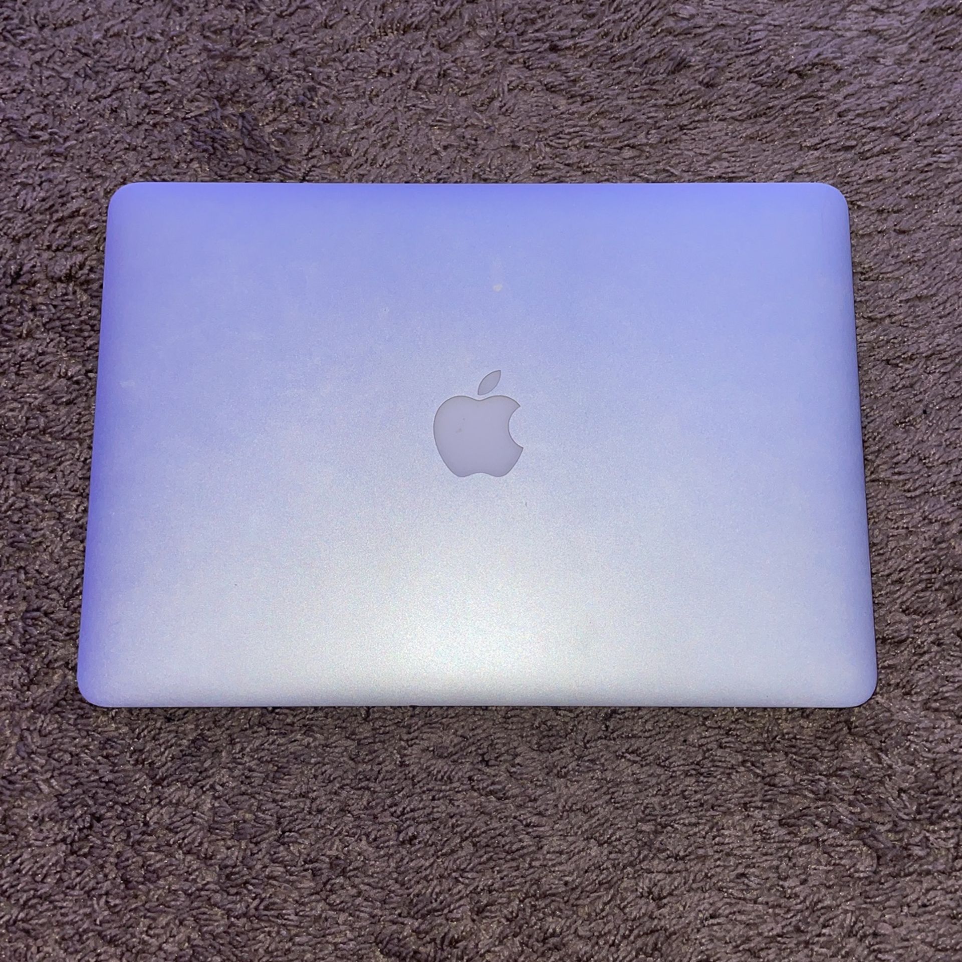 MacBook Air 2.2GHz Dual-Core Intel Core i7 8GB 256GB SSD 13" 2015 A1466