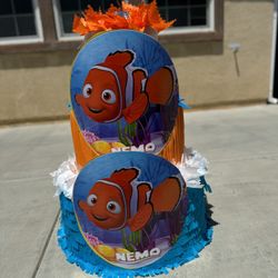 Nemo Pinata With Balls