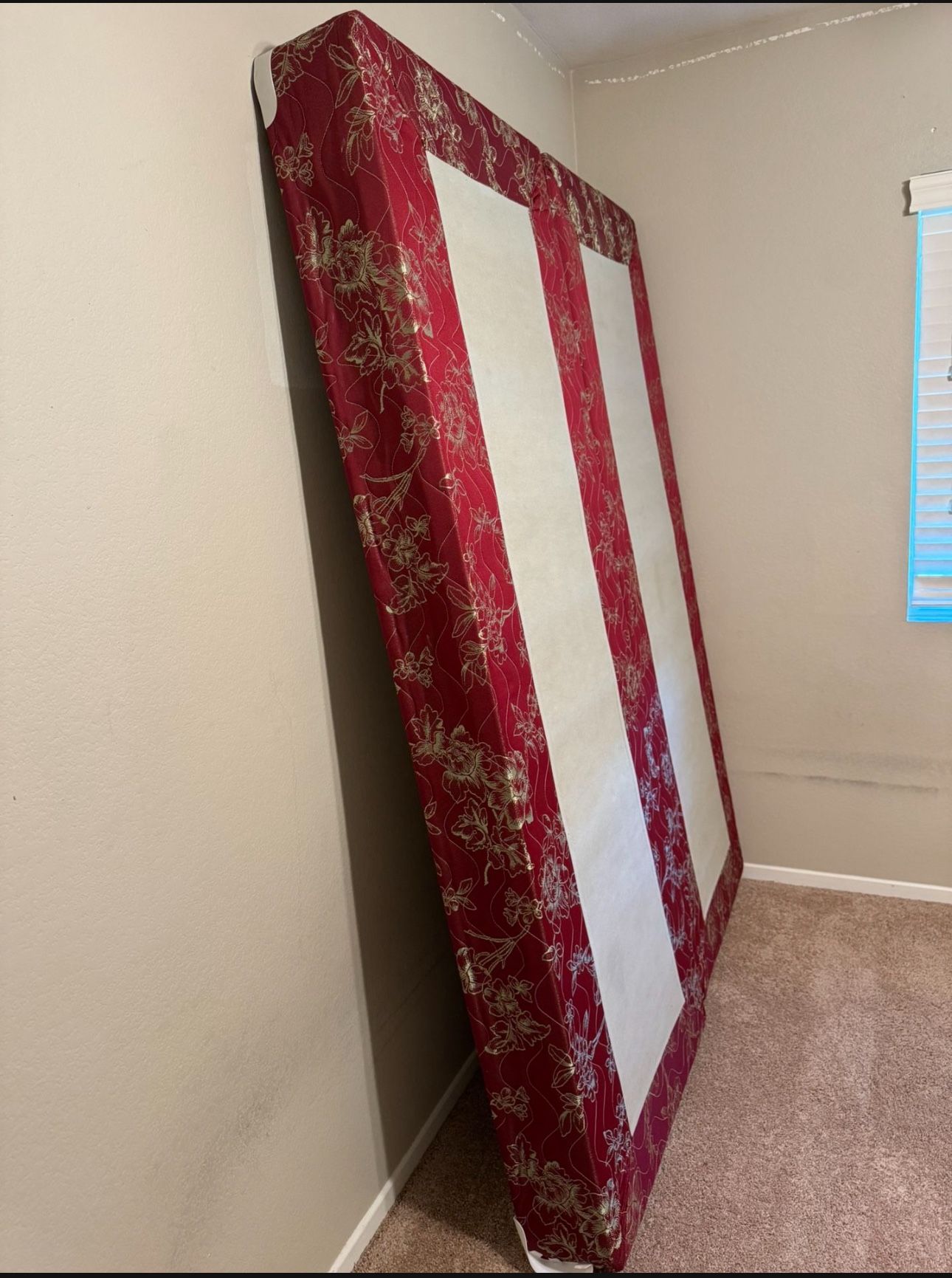 2 Narrow Box Springs for A Queen Mattress