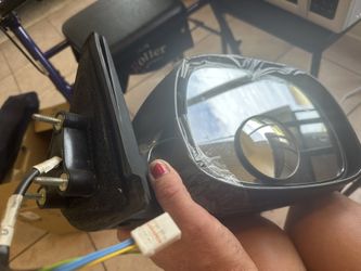 Right Passenger Mirror - Toyota Tundra
