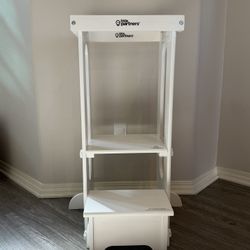 Little Partners Explore ‘N Store Learning Tower