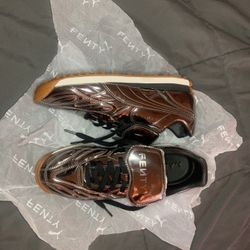 [100%NEW] Rihanna x PUMA Sneakers