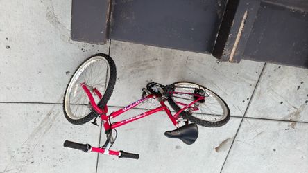 Pacific mountain bike