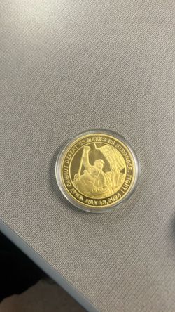Donald Trump Survivor / Fight commemorative novelty medal