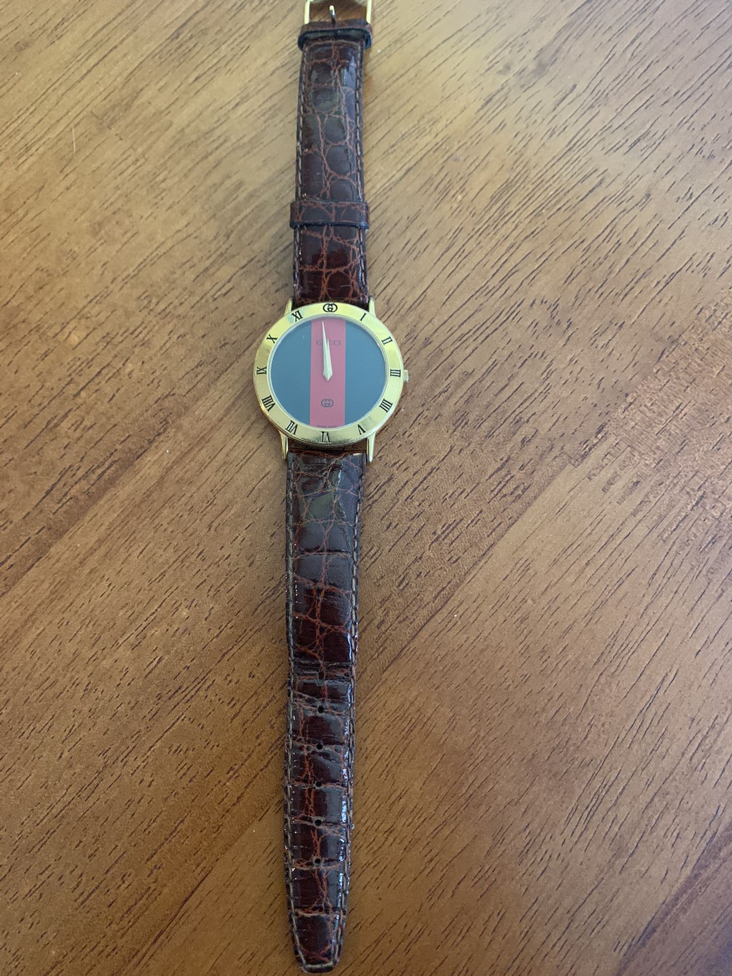 Woman’s Gucci watch 3000M