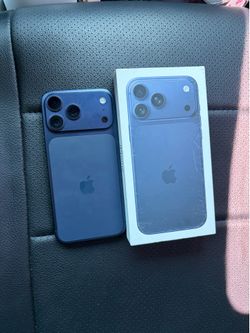 iPhone 17 Pro Max Locked AT&T