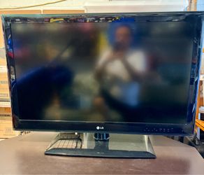 LG Tv 32in