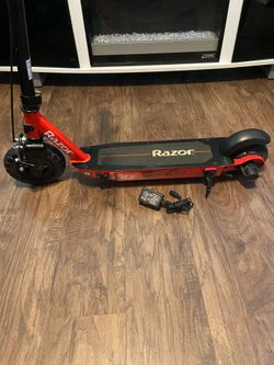 Razor E195 Electric Scooter - Red