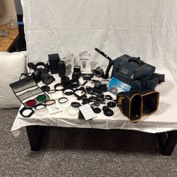 NikonD70. Many Acessories