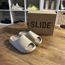 Yeezy Slide Pure Size 10 Deadstock 