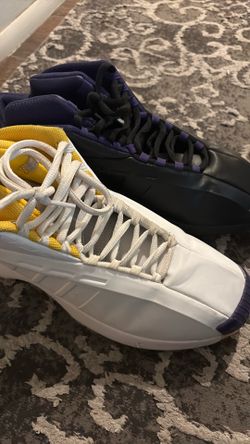 Mis matched Kobe’s basketball shoes