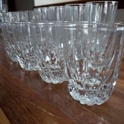 Large Kitchen Drinkware Glassware Vase Setting Lot

8 lowball fire and ice glasses 
8 fire and Ice water glasses
4 beer mugs
4 20 oz glasses
6 pint gl