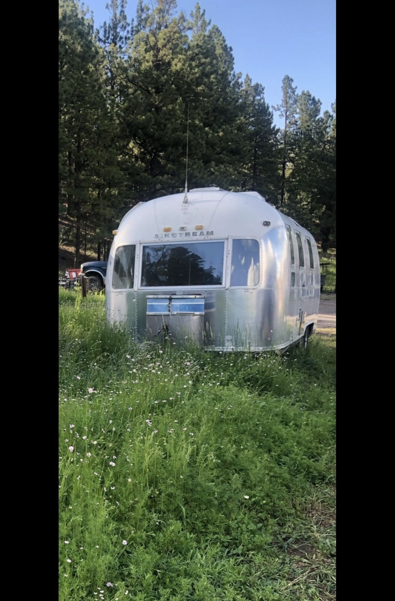 Airstream 1975