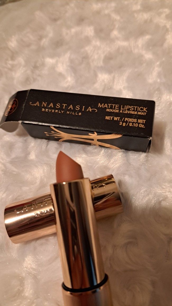 Matte Lipstick By Anastasia (Peach Amber)