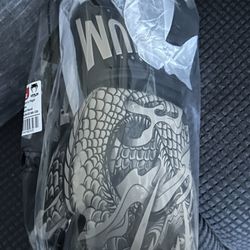 Venum Boxing Gloves 