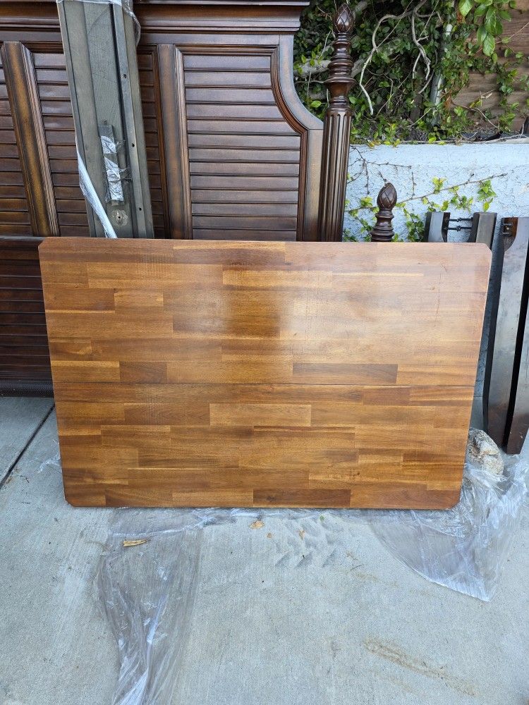 Free Table And Queen Bed