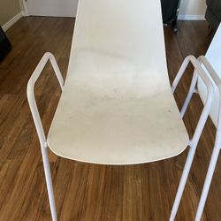 Article Svelti White Dining Armchair