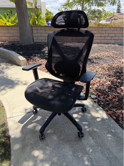 Staples Dexley Chair