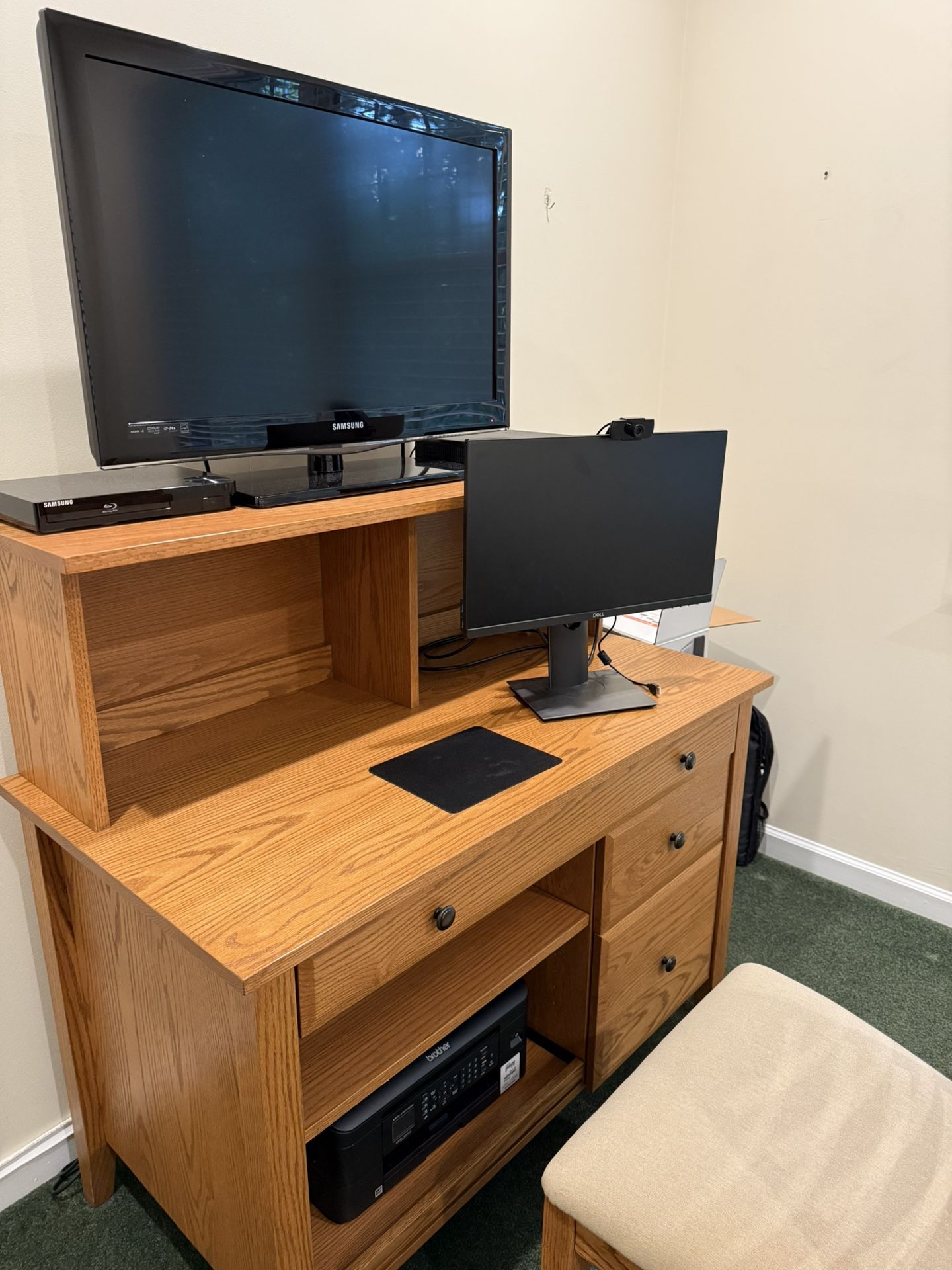 Desk And Chair