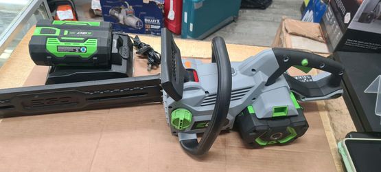 Ego Power+ 18" Chain Saw (45CC)
(CS1800)