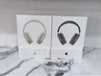 🎧 Apple AirPods Max — Brand New Sealed 🎧