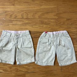 Like new Gap girls uniform shorts 2 pack 