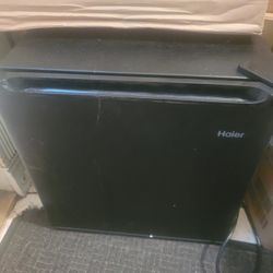 Dorm Room Haier  Mini Fridge 