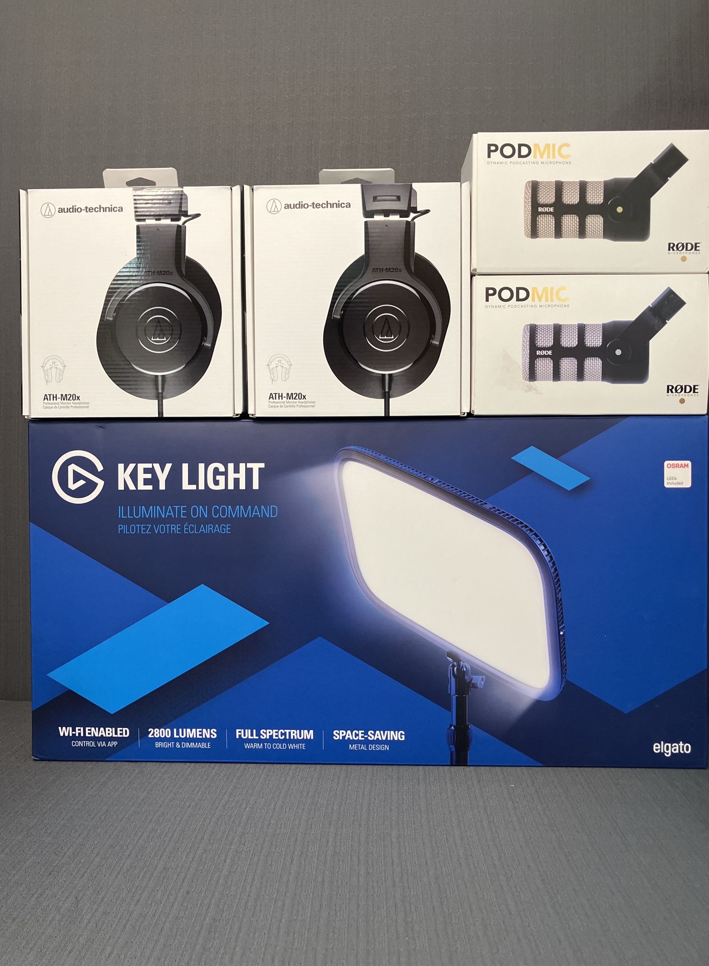 Key Light Microphones (2) Headphones Phones (2) Bundle