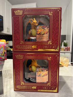 Pokemon Charizard Super Premium Collection