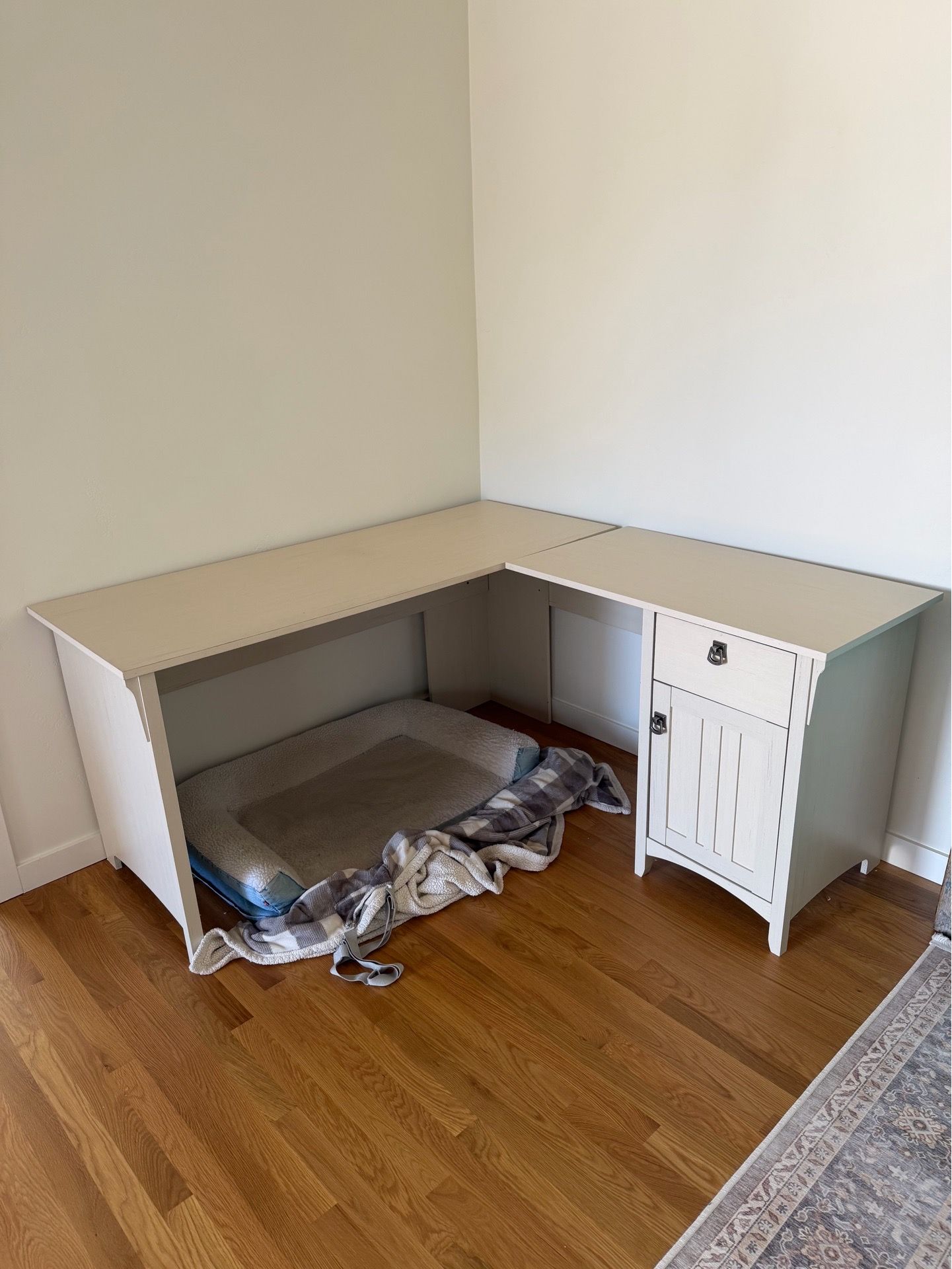 Desk - L shaped