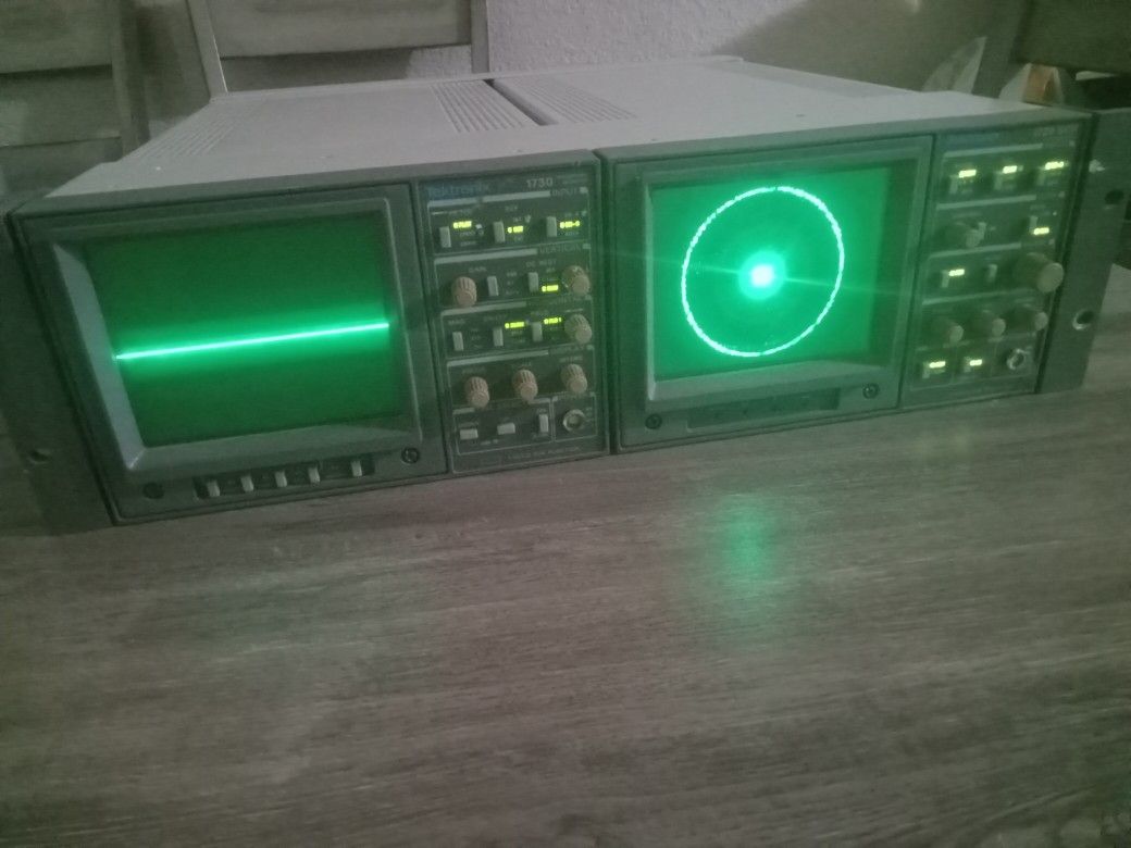 Tektronix 1730 Waveform Monitor 1720 SCH Vectorscope