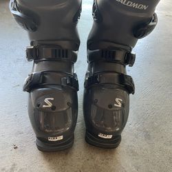 Salomon Ski Boots 25.5