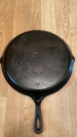 Vintage Griswold No. 9 Cast Iron Skillet #202 – Erie PA