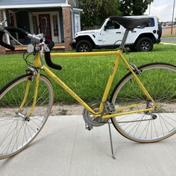 Vintage Schwinn SUPER SPORT  Bicycle 