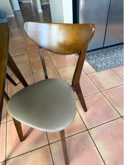 Kitchen table,4 chairs